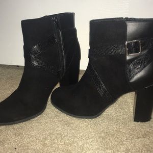 Heeled booties